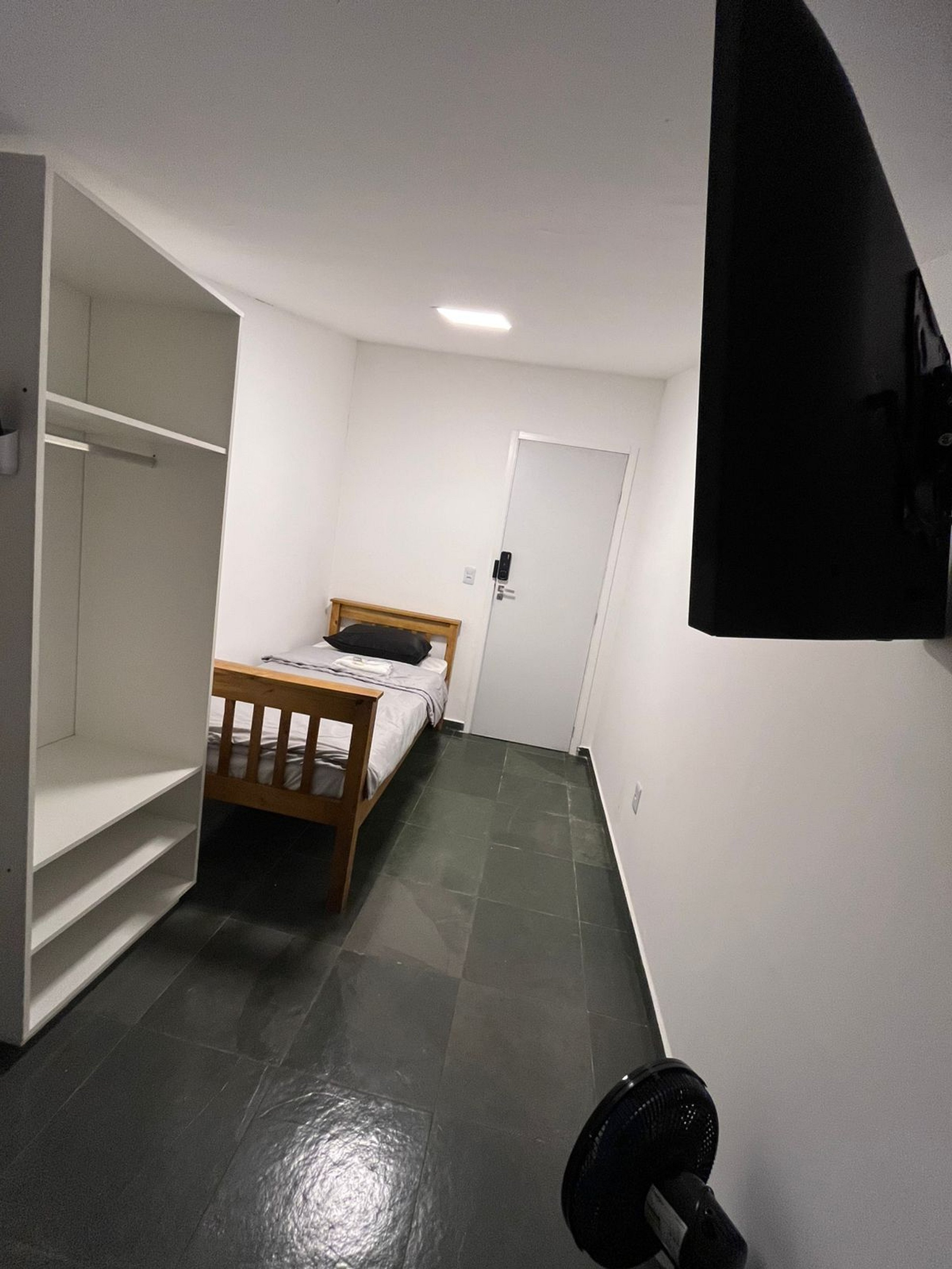 Quarto Individual 140