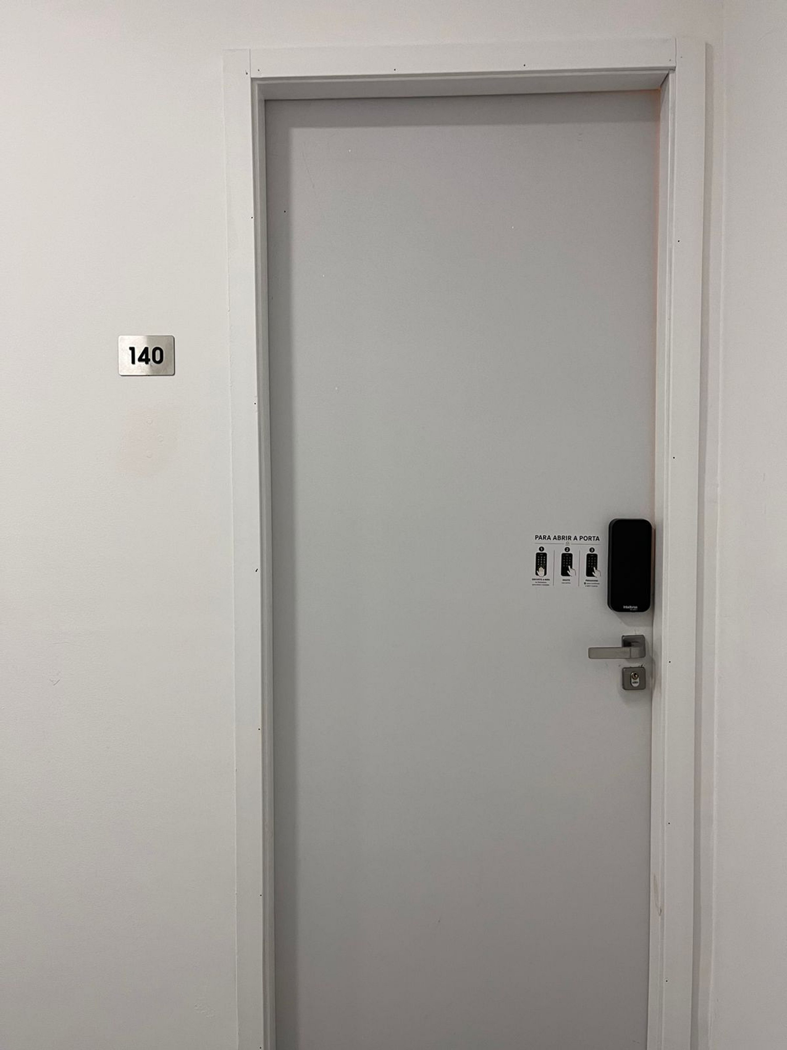 Quarto Individual 140