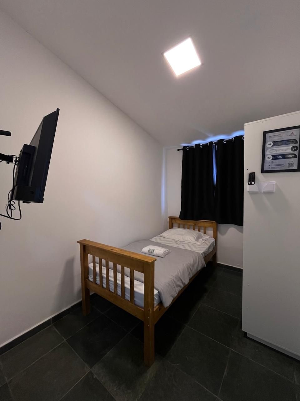 Quarto Individual 141